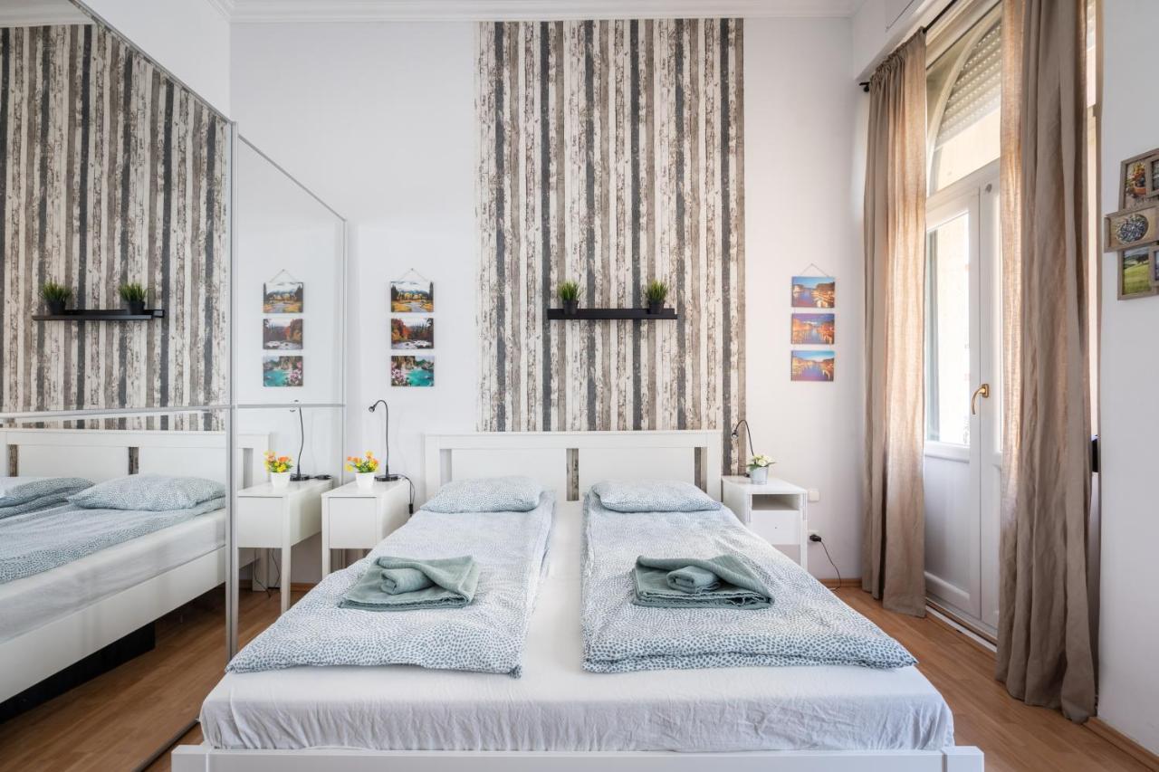 K10 - Kazinczy Street Heritage Suite - Best Location By Bqa Будапеща Екстериор снимка