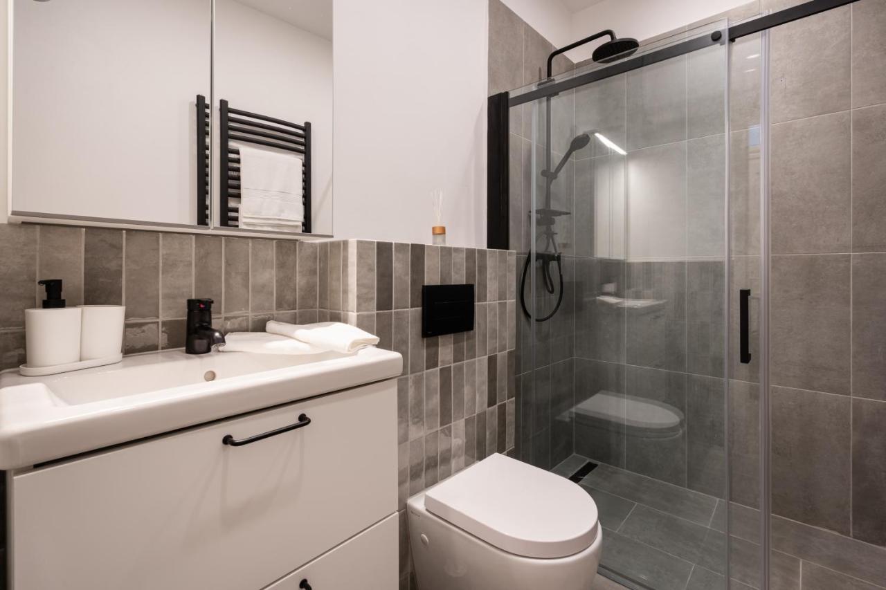 K10 - Kazinczy Street Heritage Suite - Best Location By Bqa Будапеща Екстериор снимка